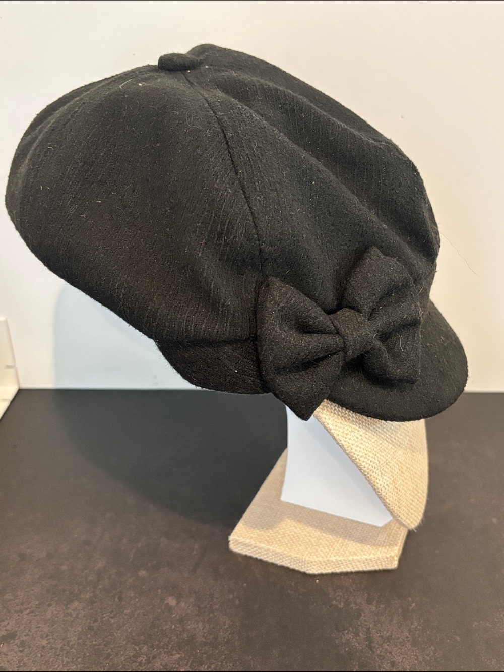 D&Y Black Wool Blend Newsboy Cabbie Hat